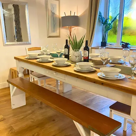 Hycemoorside House *