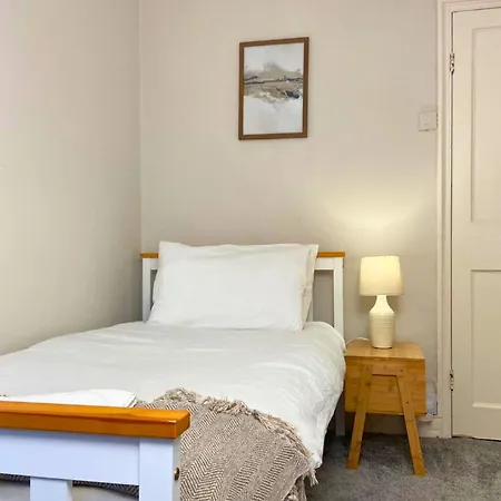 Hycemoorside House *